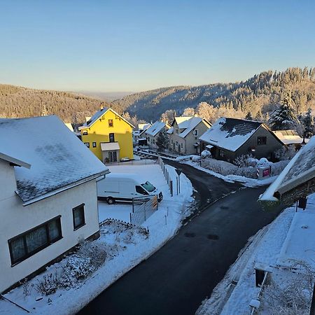 Gehlberger Landhaus Am Schneekopf / Ferienwohnung Suhl Luaran gambar
