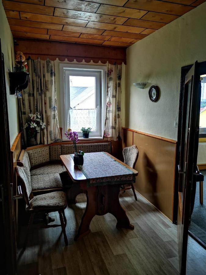 Gehlberger Landhaus Am Schneekopf / Ferienwohnung Suhl Luaran gambar