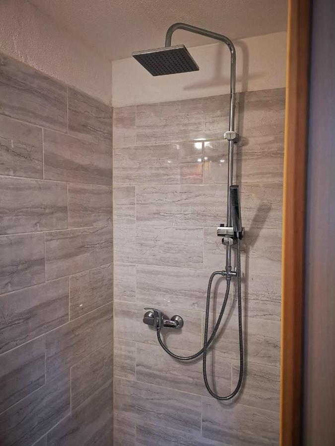 Gehlberger Landhaus Am Schneekopf / Ferienwohnung Suhl Luaran gambar