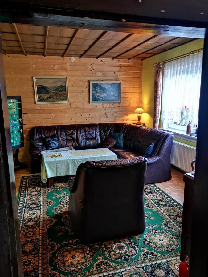 Gehlberger Landhaus Am Schneekopf / Ferienwohnung Suhl Luaran gambar